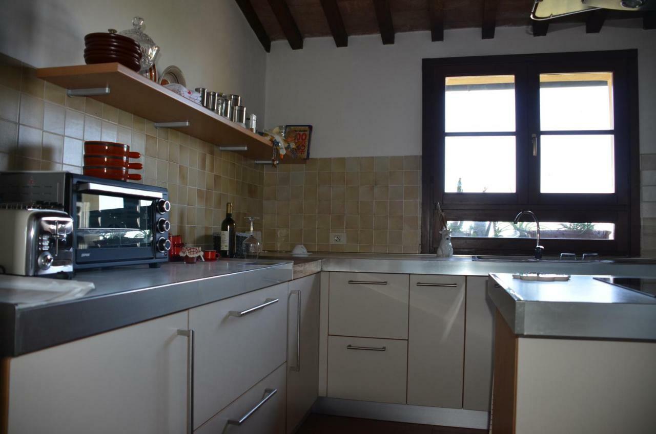 דירות Terricciola Casa Magnolia מראה חיצוני תמונה
